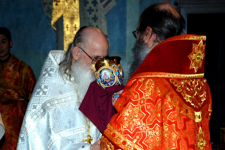 His Grace, Bishop MAXIM and the Belgrade Theological Choir Visit St. Tikhon's Seminary