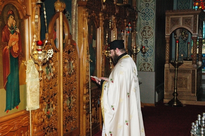 Community Begins Lenten Journey
